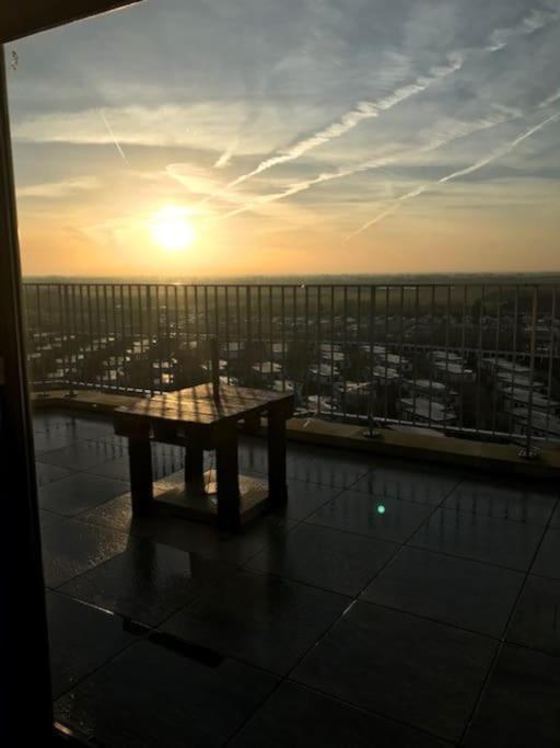 Penthouse Met Zeezicht En 2 Terrassen Middelkerke Exterior foto